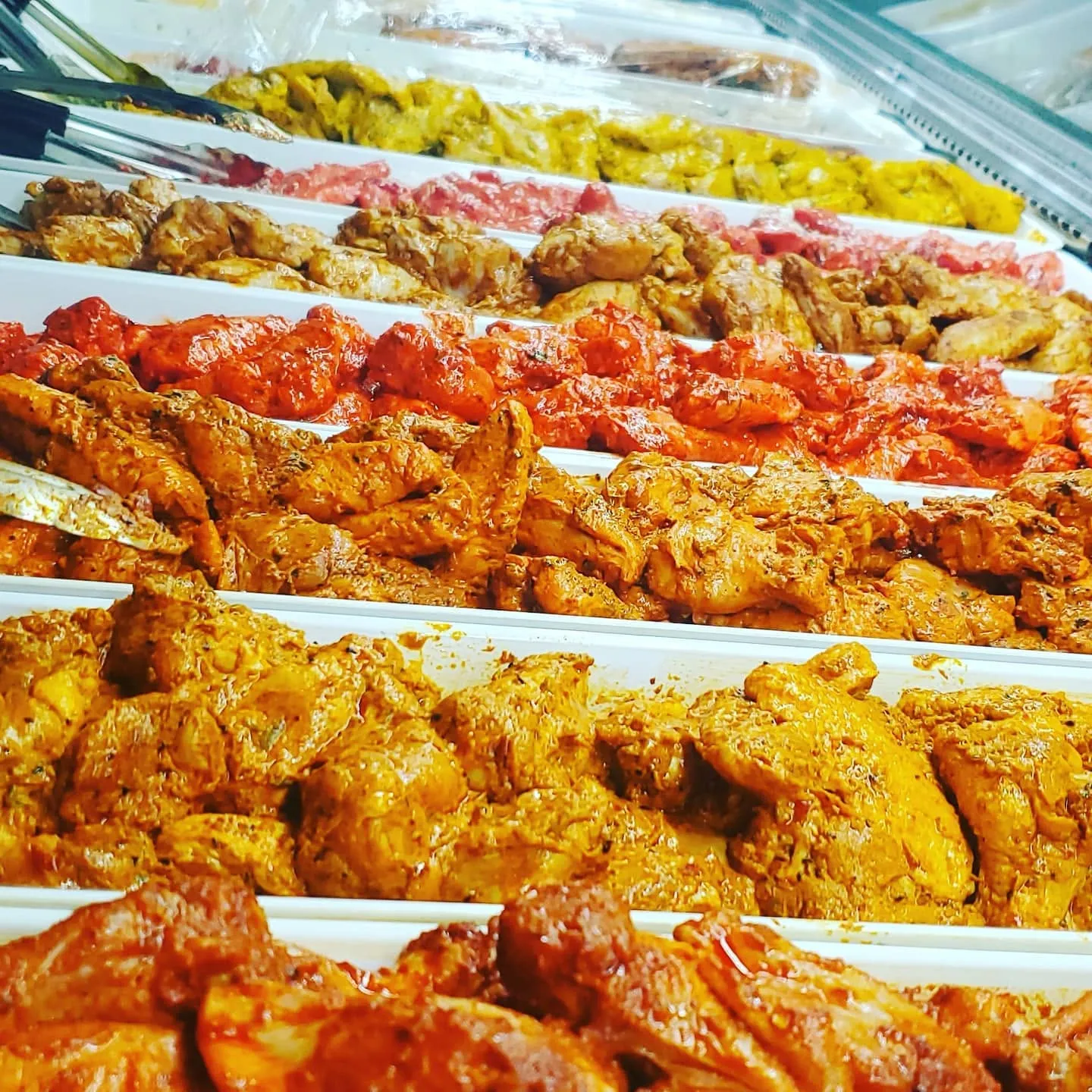 Walker Lake Meats halal meat shop and restaurant — fresh marinated meats and Punjabi pizza in Edmonton and Calgary